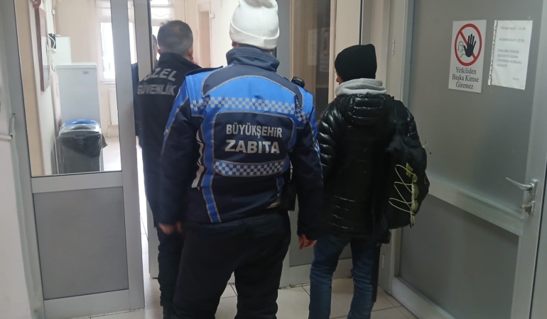 Büyükşehir, evsizlere umut oluyor