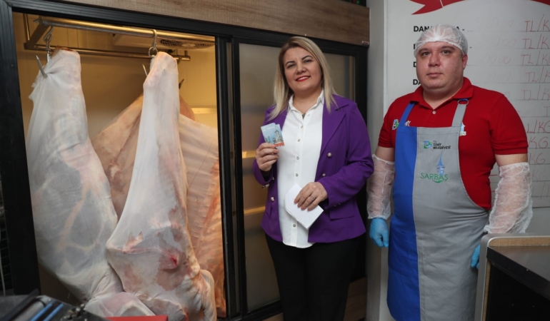 Başkan Hürriyet, müjdeyi duyurdu Halk Et satışları Pazartesi başlıyor!