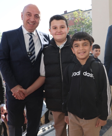 BAŞKAN MUZAFFER BIYIK’TAN 23 NİSAN MESAJI (1)