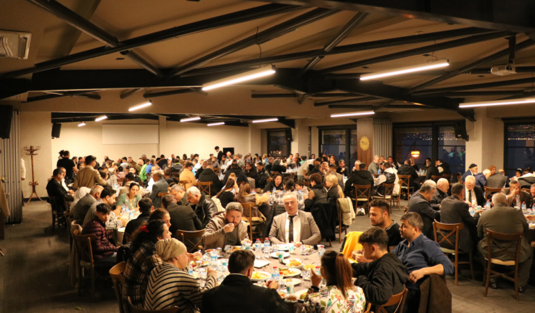 Büyükşehir, Roman aileleri buluşturdu