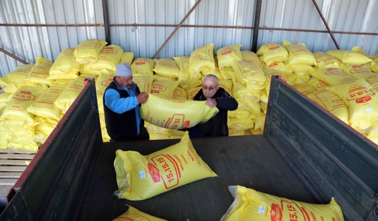 Büyükşehir destekliyor, üretici kazanıyor