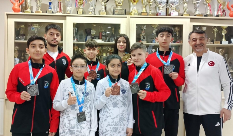 Darıca'nın minik sporcuları Türkiye Şampiyonası’na damga vurdu!