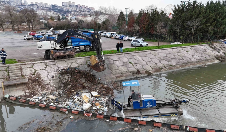 İzmit Körfezi dört koldan temizleniyor