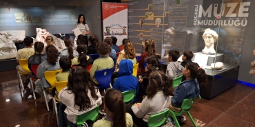 9f78fc2b-d105-41bc-90f8-4d4ae75f9b00