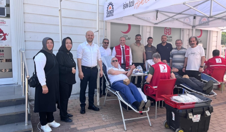 MHP Gebze İlçe Teşkilatı’ndan Anlamlı Kan Bağışı