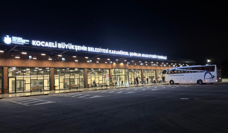 Kocaeli Büyükşehir, 1 haftada 2 terminali hizmete sundu; Karamürsel Terminali açıldı, ilk sefer Balıkesir’e oldu