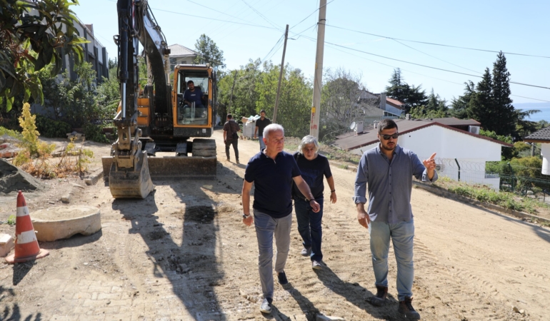 Başkan Çalık, Fen İşleri Çalışmalarını Yerinde İnceledi (10)