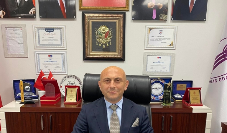 Alper Demir’den velilere çağrı: Gelin, bu okul sezonunda esnafımıza sahip çıkalım