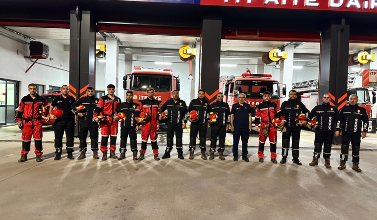 Kocaeli Büyükşehir, Balıkesir’e ekipleri hızır gibi gönderdi