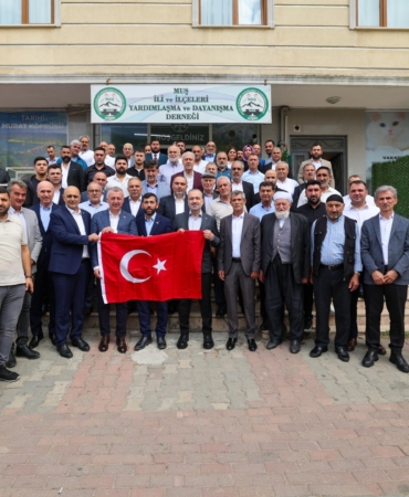 Büyükakın, Çayırova'da dernekleri ziyaret etti (5)