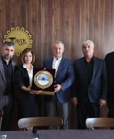 Cemevlerinden Başkan Büyükakın'a teşekkür (4)