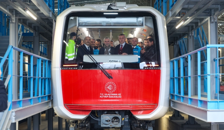 Metro ve tramvay ağı genişliyor, ulaşım filosu büyüyor; Ulaşımda Kocaeli Yüzyılı!