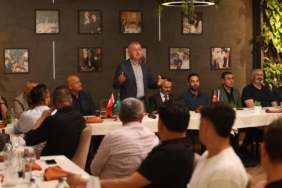 Vali Aktaş ile Başkan Büyükakın'dan Beşiktaş maçı öncesi Kocaelispor'a moral (4)