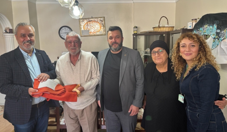 İzmit Belediyesinden Kıbrıs Gazilerine vefa ziyareti