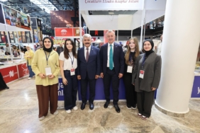 Büyükakın Kitap Fuarı kentin geleceğine iz bırakıyor. docx (4)