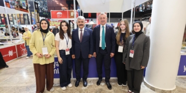 Büyükakın Kitap Fuarı kentin geleceğine iz bırakıyor. docx (4)