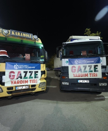 Büyükşehir'in ilk yardım tırları Gazze'ye yola çıktı (7)