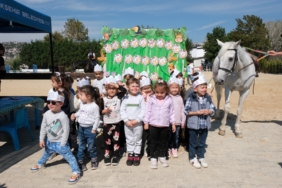 Minikler, Hayvanları Koruma Günü'nde atlarla buluştu (7)