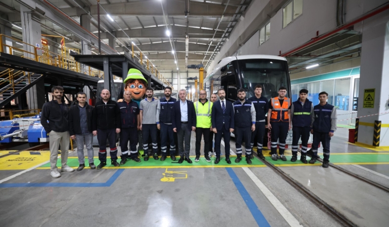 Stadyum tramvay hattı açıldı, sırada Kartepe var