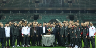 Tarihi maç öncesi Milli Takım'a moral verdiler (5)