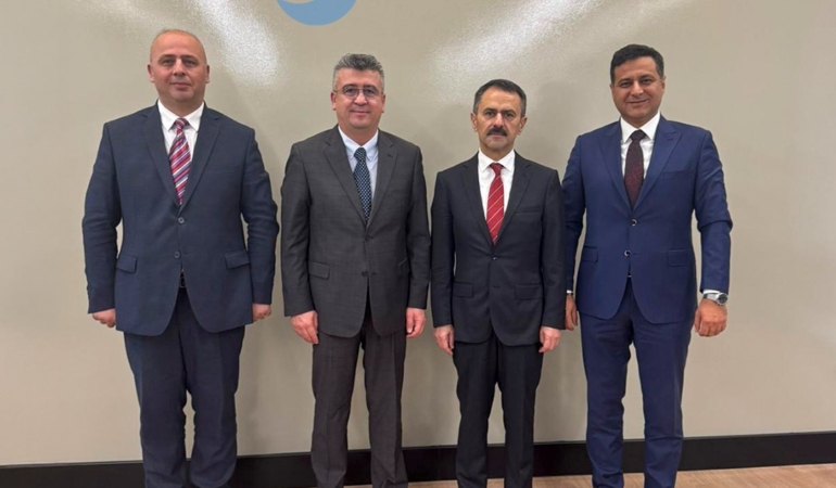 Vali İlhami Aktaş’tan Türkiye’nin İlk İntermodal Terminali Railport’a Ziyaret