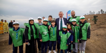 Karamürsel'de yanan bölge 3 bin fidanla yeniden yeşerecek (5)