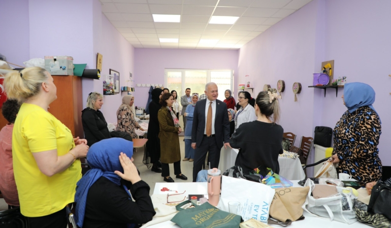 KARMEK’te Eğitim Üretime, El Emeği Kazanca Dönüşüyor (7)