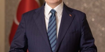 Kocaeli Büyükşehir Belediye Başkanı Doç. Dr. Tahir Büyükakın