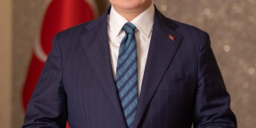 Başkan Büyükakın, Çalışan Gazeteciler Günü'nü kutladı