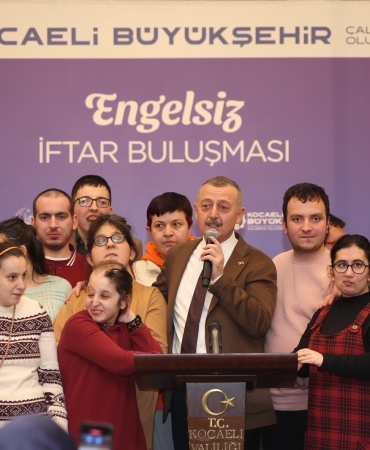 Büyükşehir'den özel bireylerle iftar (4)