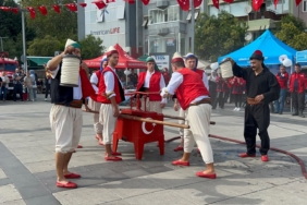 Kocaeli meydanları İtfaiye Haftası’nda renklendi (4)